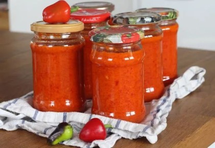 Пикантная паста из красного перца: идеальное дополнение к шашлыку