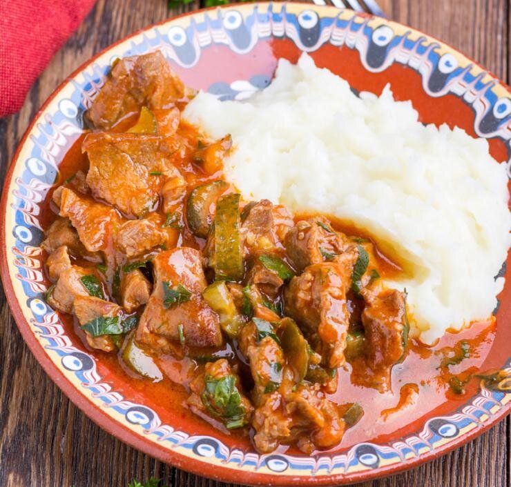 Солянка по-грузински: новый взгляд на классический суп