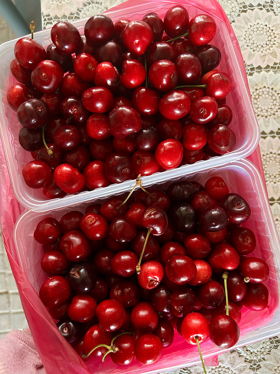 Как меняются цены на летние продукты: что подорожало, а что стало доступнее