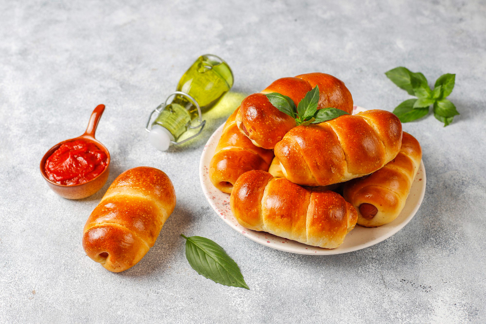 Сосиски в тесте: новые варианты любимого перекуса