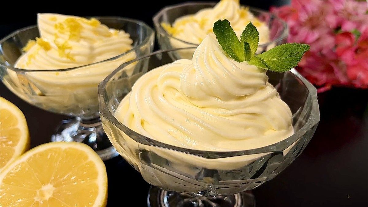 Нежный лимонный мусс: две версии для вашего стола