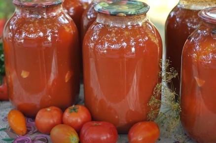 Как закатать помидоры в собственном соку на зиму без лишних хлопот