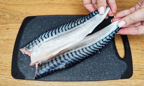 Как приготовить скумбрию, которая станет звездой вашего стола