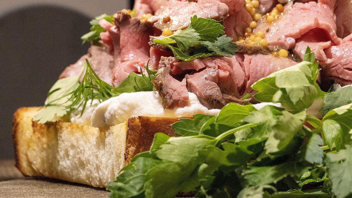 Вечерний ростбиф: идеальный завтрак на утро