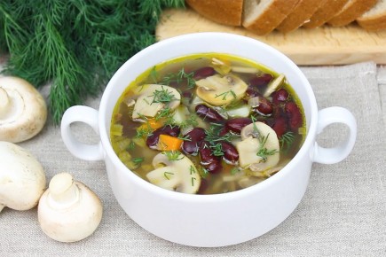 Ароматный грибной суп с фасолью: идеальный рецепт для холодных вечеров