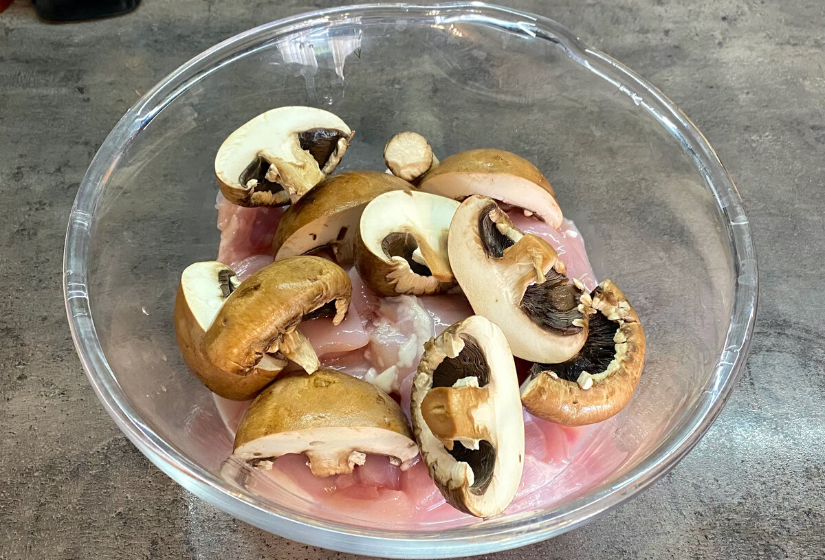 Курица с шампиньонами на углях: идеальный рецепт для летнего часа