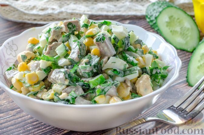 Яркие и необычные салаты для любого стола