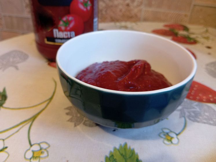 Весной стоит обратить внимание на переработанные томаты, советует нутрициолог