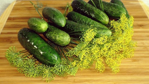 Быстрые и вкусные закусочные огурцы: рецепты, которые вас удивят