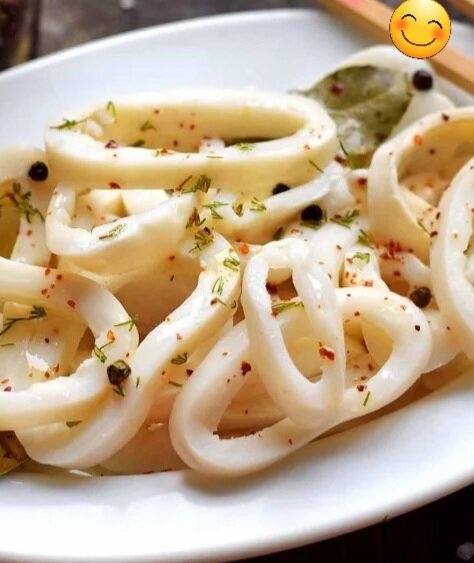 Изумительные кальмары в чесночном соусе