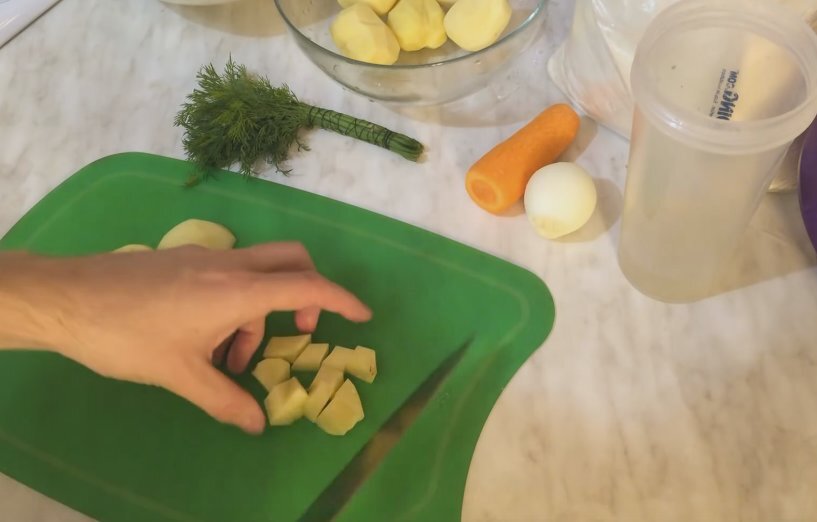 Суп с оригинальными галушками: простой и вкусный рецепт