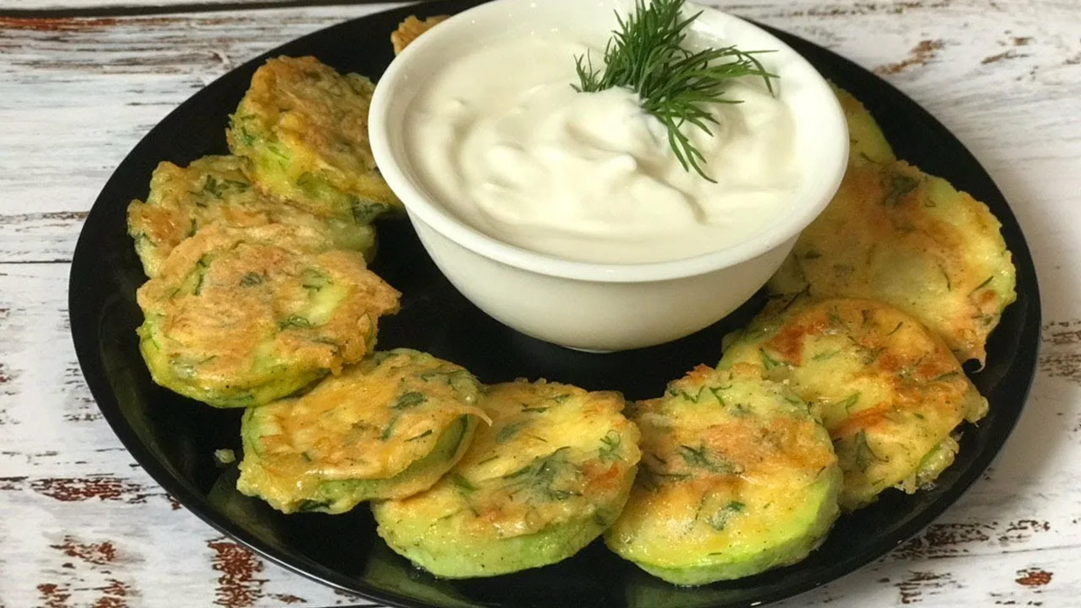 Летний хит: хрустящие кабачки в кляре, которые заменят фаст-фуд