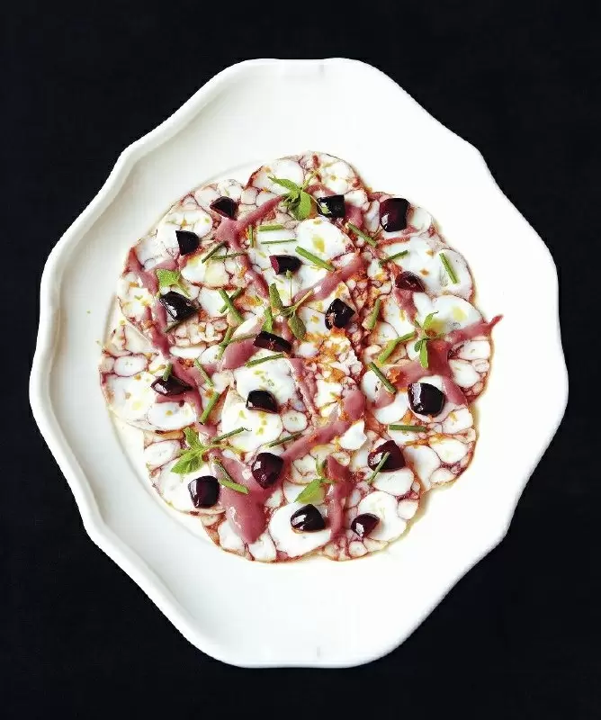 Изысканная закуска из осьминога