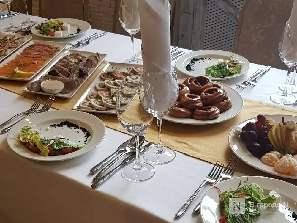 Сроки хранения остатков новогоднего стола: что можно есть на следующий день?