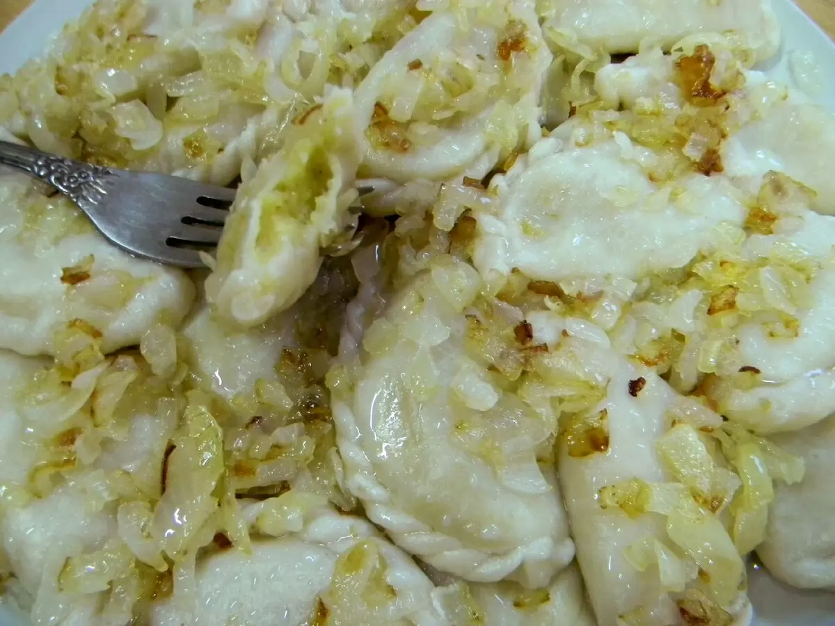Секреты идеальных вареников с картошкой и луком