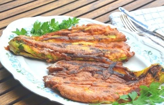 Жареные кабачки с оригинальной панировкой